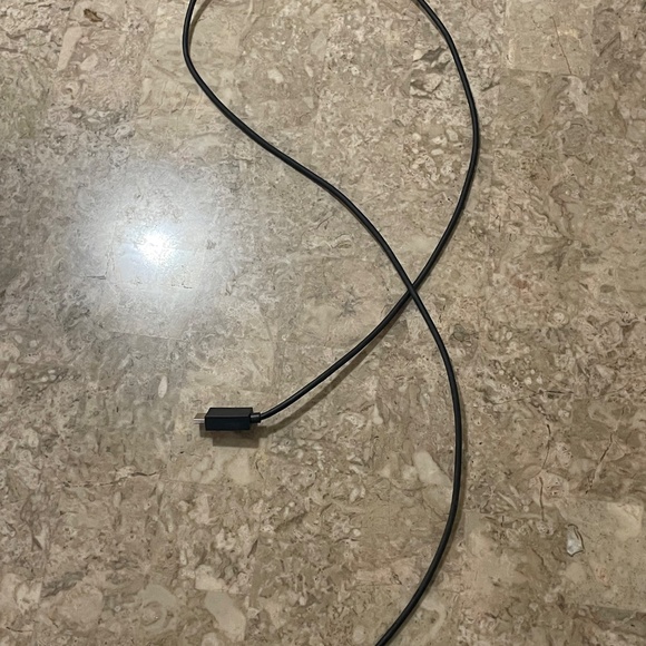 Ps5 and a new pink controller - Picture 5 of 7